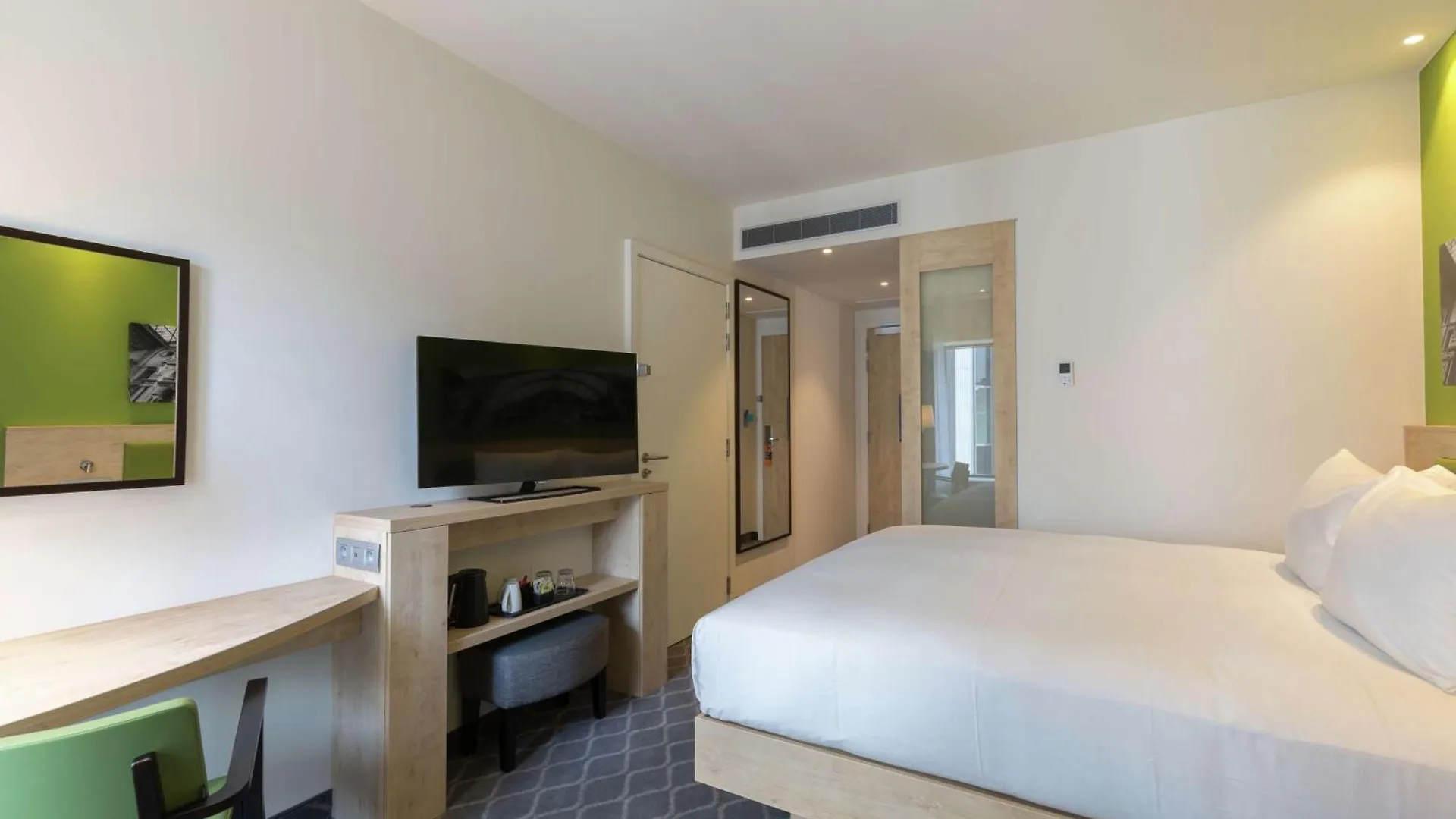 Hotel Hampton By Hilton Antwerp Central Station Belgio