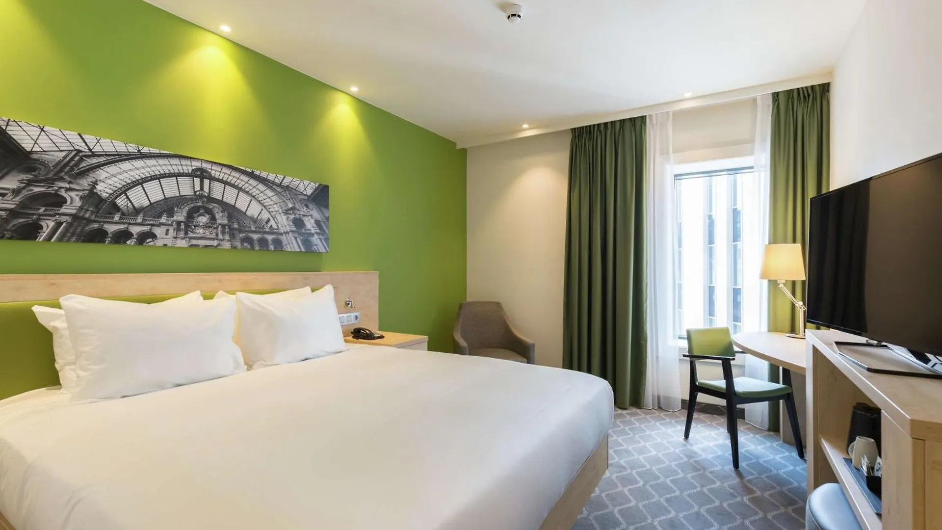 Hotell Hampton By Hilton Antwerp Central Station